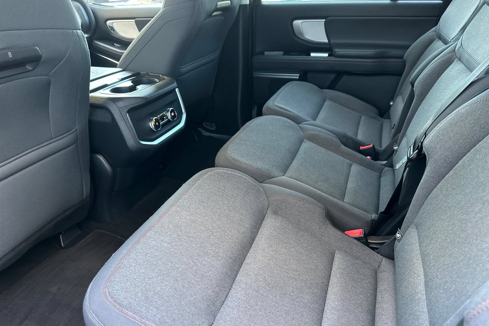 Certified 2025 Ford Expedition Max Active AWD/4WD image 4