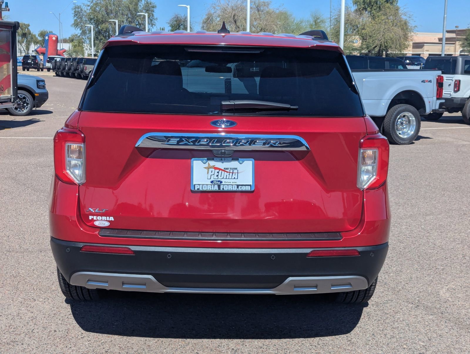 Certified 2022 Ford Explorer XLT w/ Equipment Group 202A image 4