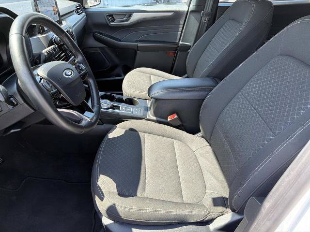 Certified 2024 Ford Escape Active AWD/4WD image 10