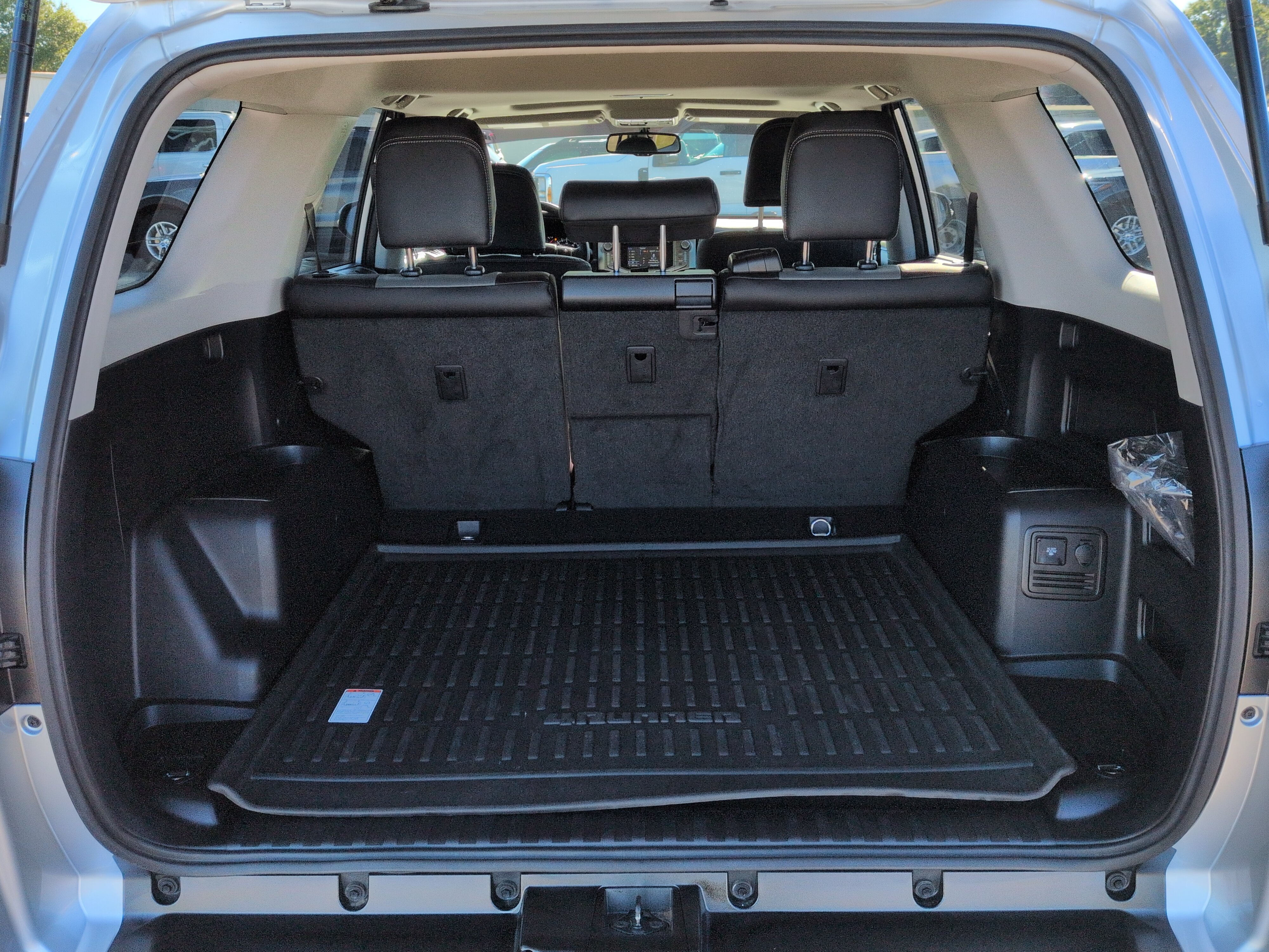 Used 2019 Toyota 4Runner SR5 Premium RWD image 11