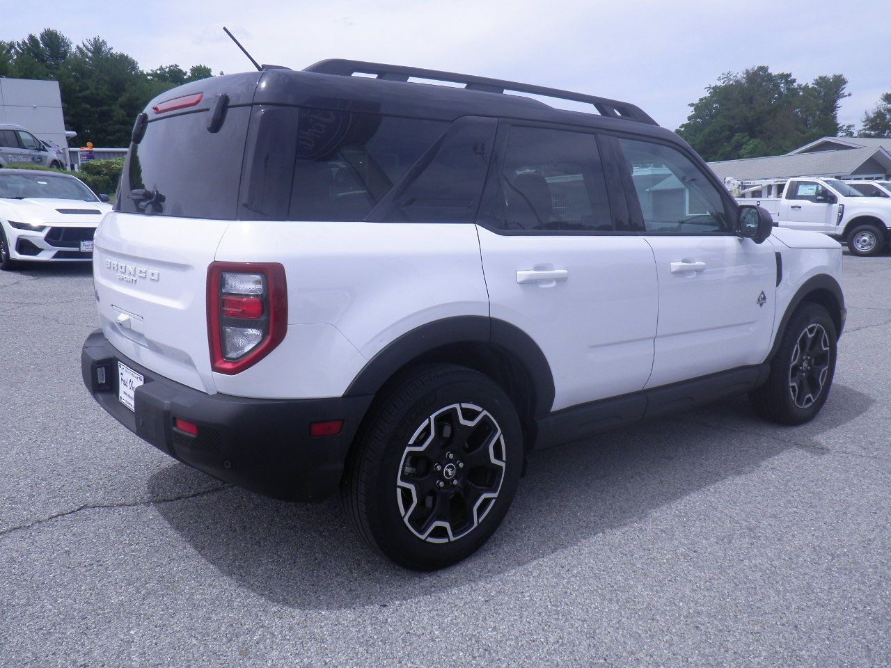 Certified 2025 Ford Bronco Sport Outer Banks w/ Outer Banks Tech Package+ AWD/4WD image 7
