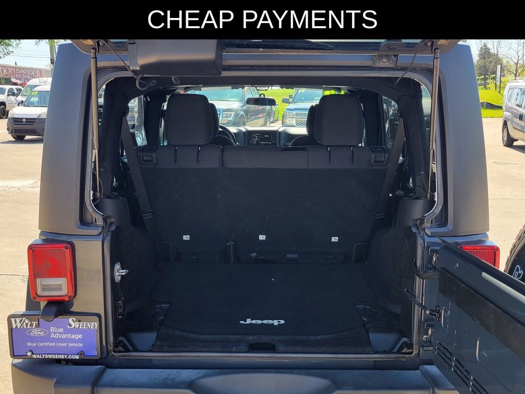 Used 2017 Jeep Wrangler Unlimited Sport w/ Connectivity Group AWD/4WD image 6