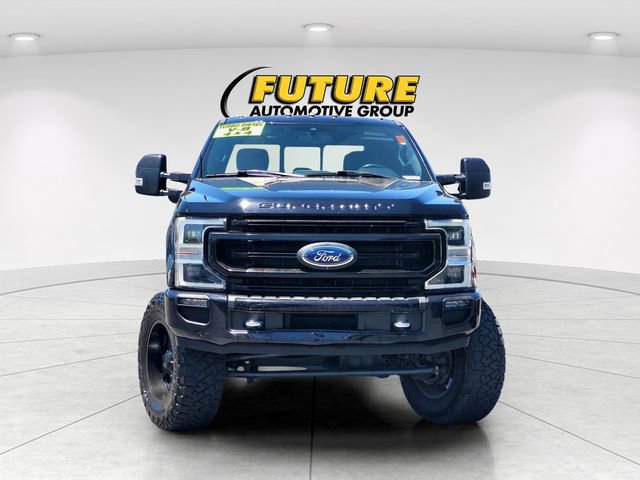 Certified 2022 Ford F250 Platinum w/ FX4 Off-Road Package AWD/4WD image 2