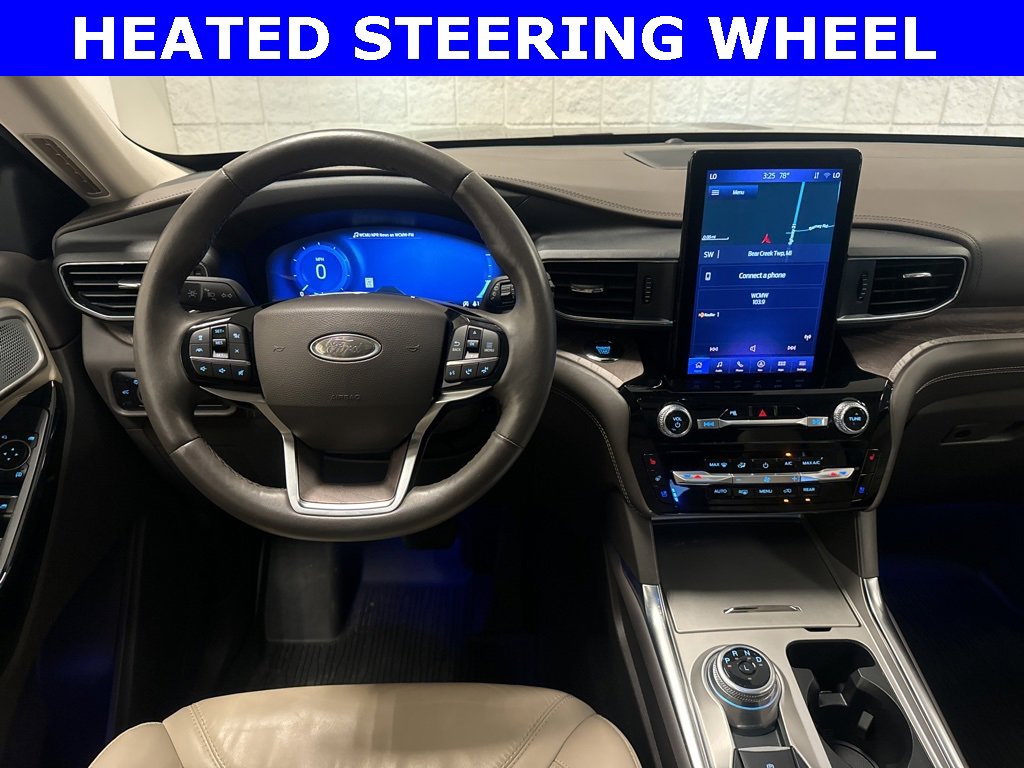 Certified 2024 Ford Explorer Platinum w/ Technology Package image 5