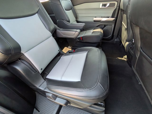 Certified 2023 Ford Explorer XLT w/ Equipment Group 202A AWD/4WD image 27