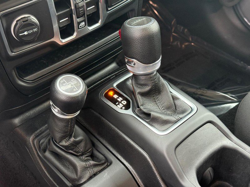 Used 2021 Jeep Gladiator Sport image 24