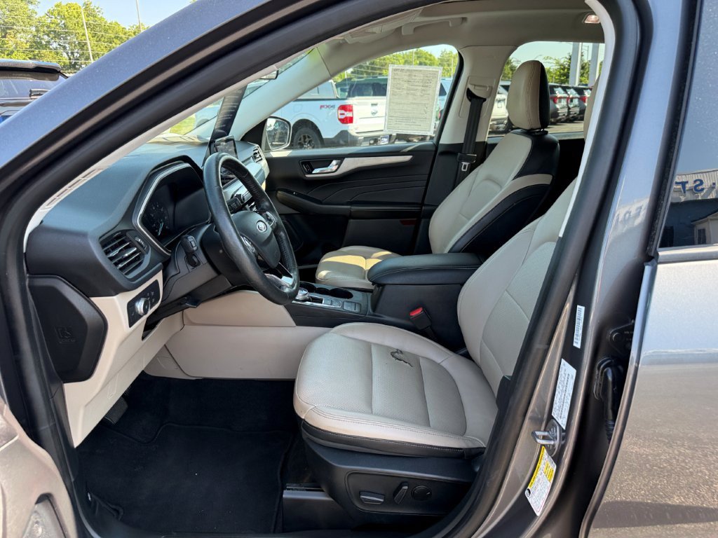 Certified 2021 Ford Escape SEL AWD/4WD image 13