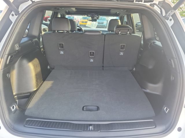 Used 2025 Jeep Grand Cherokee Limited w/ Luxury Tech Group II AWD/4WD image 29