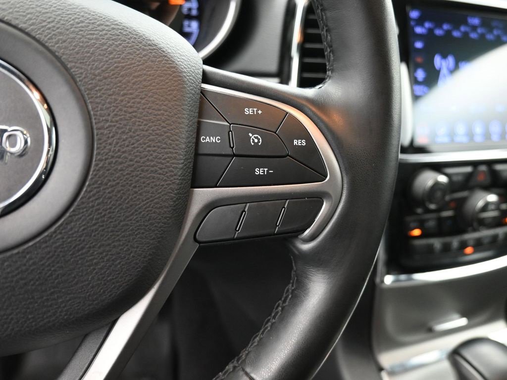 Used 2020 Jeep Grand Cherokee Limited image 29