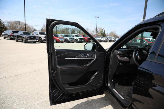 Certified 2025 Ford Explorer ST-Line w/ Premium Package image 21