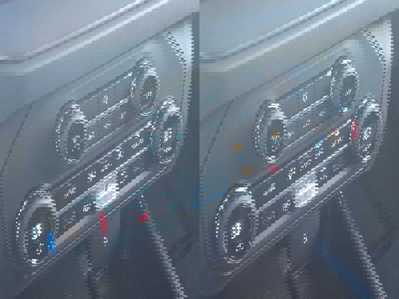 Certified 2025 Ford Bronco Big Bend image 29