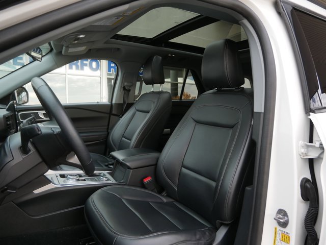 Certified 2023 Ford Explorer XLT w/ Equipment Group 202A image 10
