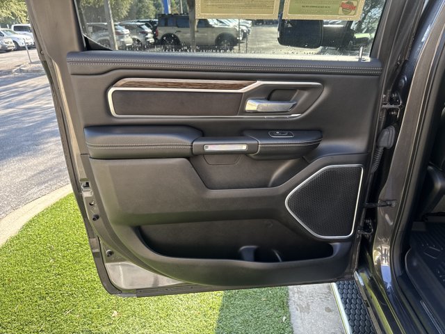 Used 2020 RAM 1500 Laramie RWD image 17
