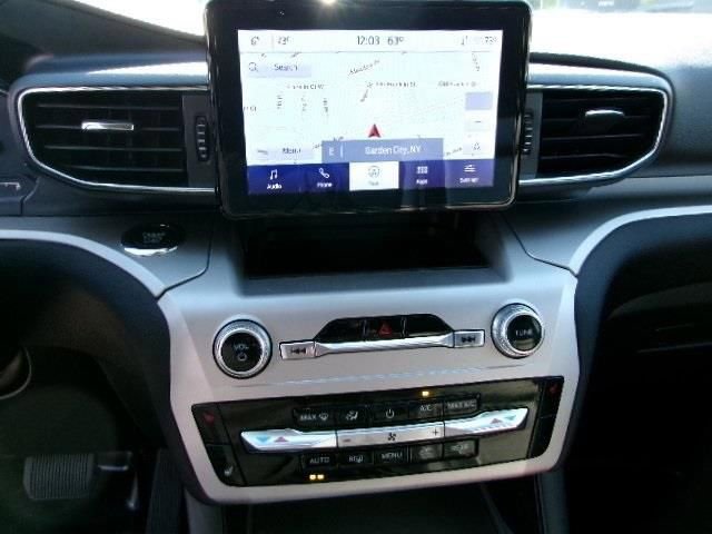 Certified 2022 Ford Explorer XLT w/ Equipment Group 202A image 8