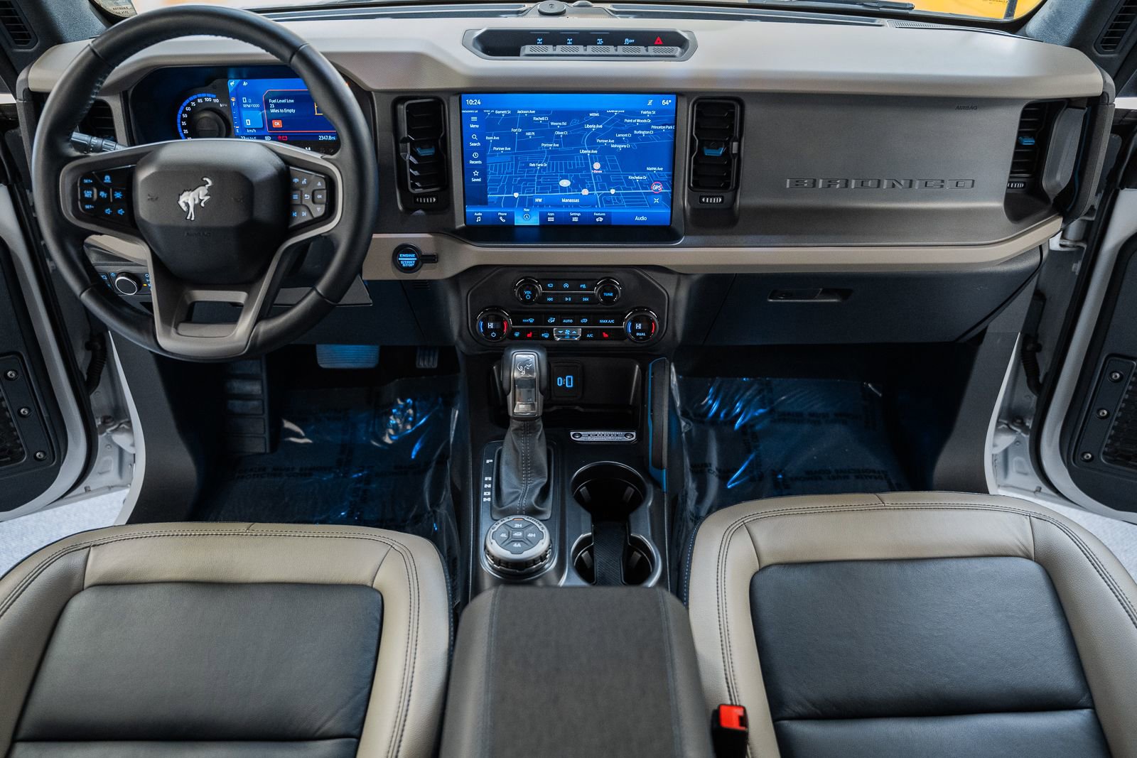 Certified 2024 Ford Bronco Wildtrak image 25