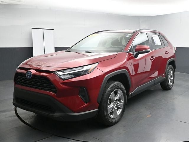 Used 2024 Toyota RAV4 XLE AWD/4WD video 4