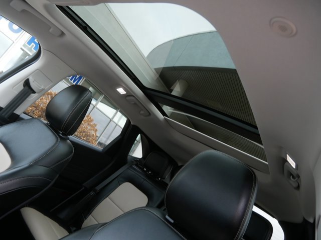 Certified 2022 Ford Escape Titanium w/ Titanium Elite Package image 14