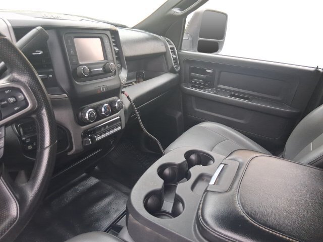 Used 2024 RAM 2500 Tradesman w/ Chrome Appearance Group AWD/4WD image 13