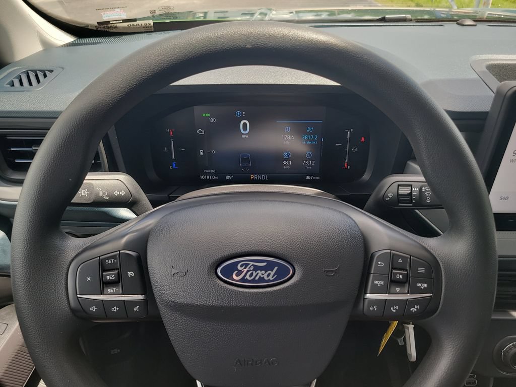 Certified 2025 Ford Maverick XL FWD image 24
