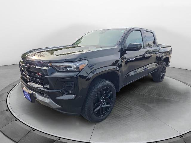 Used 2024 Chevrolet Colorado Z71 w/ Safety Package AWD/4WD image 1