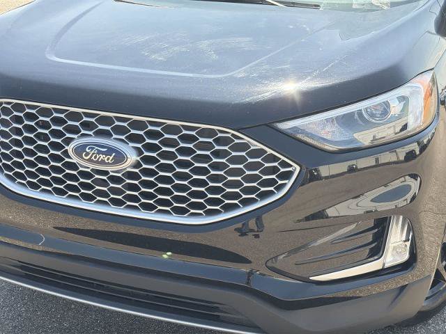 Certified 2024 Ford Edge SEL w/ Convenience Package AWD/4WD image 11