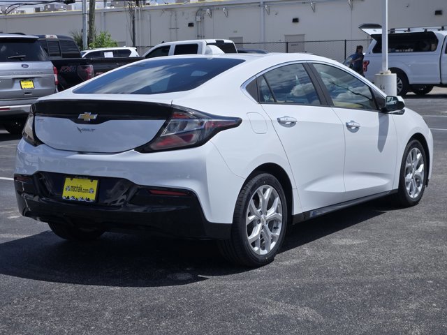 Used 2018 Chevrolet Volt Premier w/ Driver Confidence Package image 3