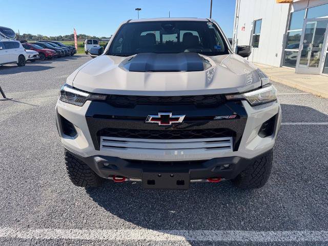 Used 2026 Chevrolet Colorado Trail Boss AWD/4WD image 3