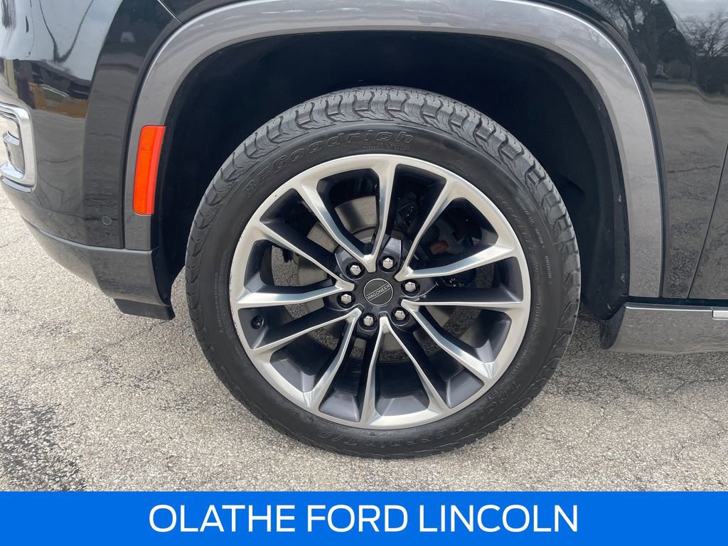 Used 2022 Jeep Wagoneer Series III w/ Premium Group I image 31