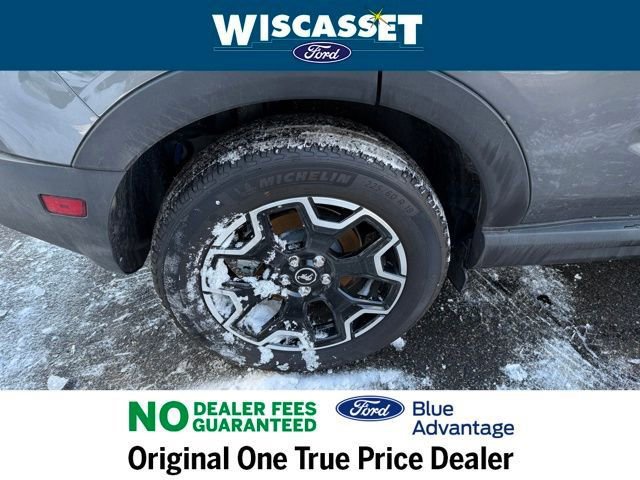 Certified 2025 Ford Bronco Sport Outer Banks w/ Outer Banks Tech Package+ AWD/4WD image 40