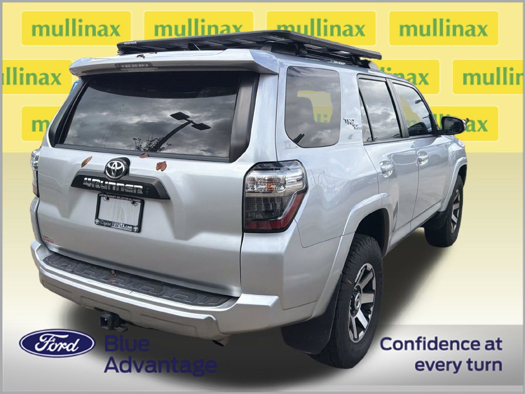 Used 2023 Toyota 4Runner TRD Off-Road Premium w/ Moonroof Package AWD/4WD image 4