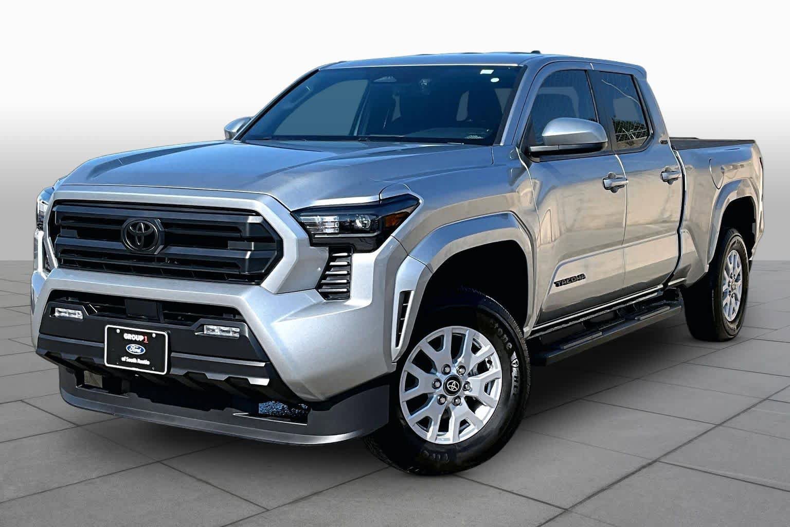 Used 2025 Toyota Tacoma SR5 RWD image 36