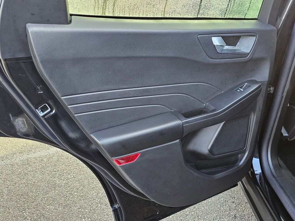 Certified 2025 Ford Escape ST-Line image 12