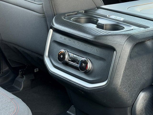 Certified 2025 Ford Expedition Active image 39
