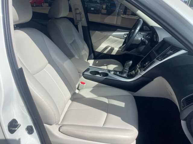 Used 2023 INFINITI Q50 Luxe w/ Cargo Package RWD image 21