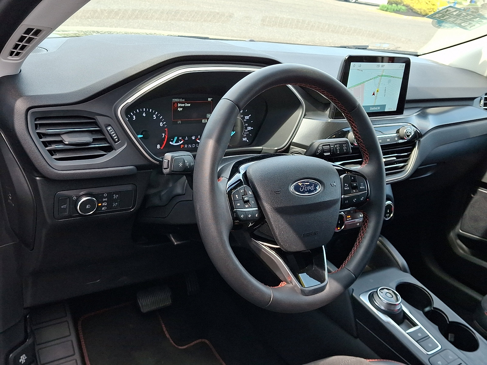 Certified 2022 Ford Escape SEL w/ SEL Stealth AWD Package image 17