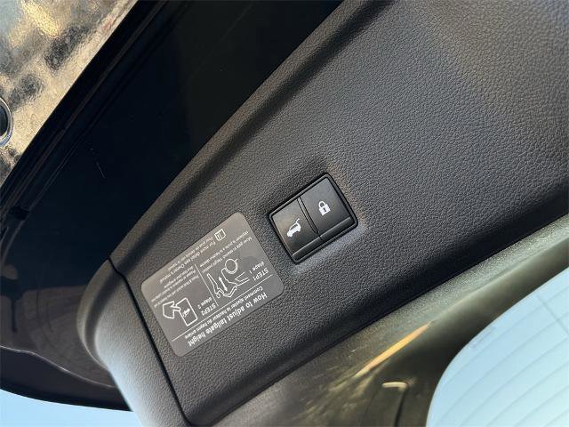 Used 2023 INFINITI QX55 Essential image 10