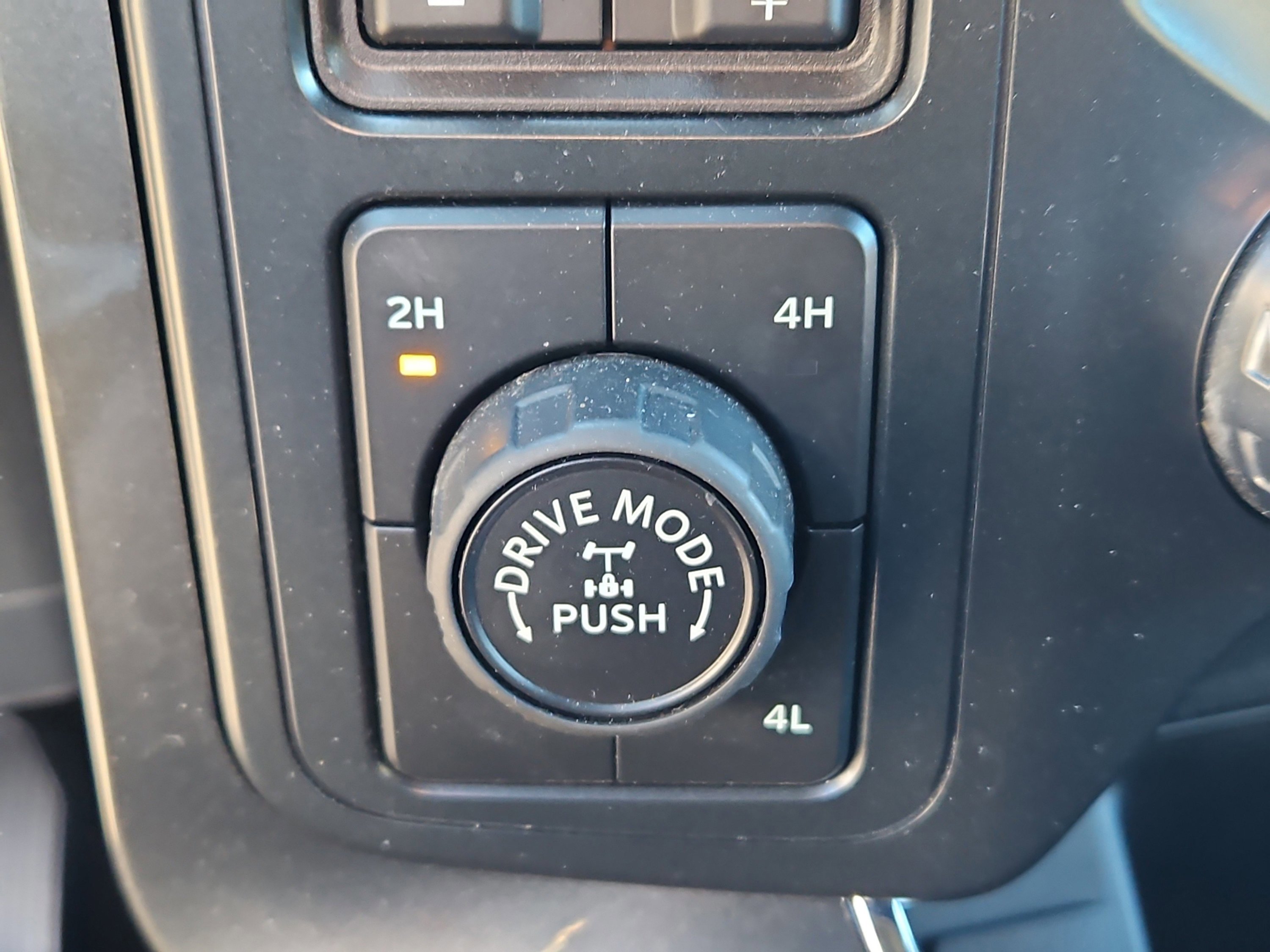 Certified 2022 Ford F150 XLT w/ Equipment Group 302A High image 30