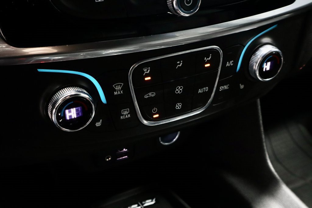 Used 2023 Chevrolet Traverse RS w/ LPO, Floor Liner Package image 31