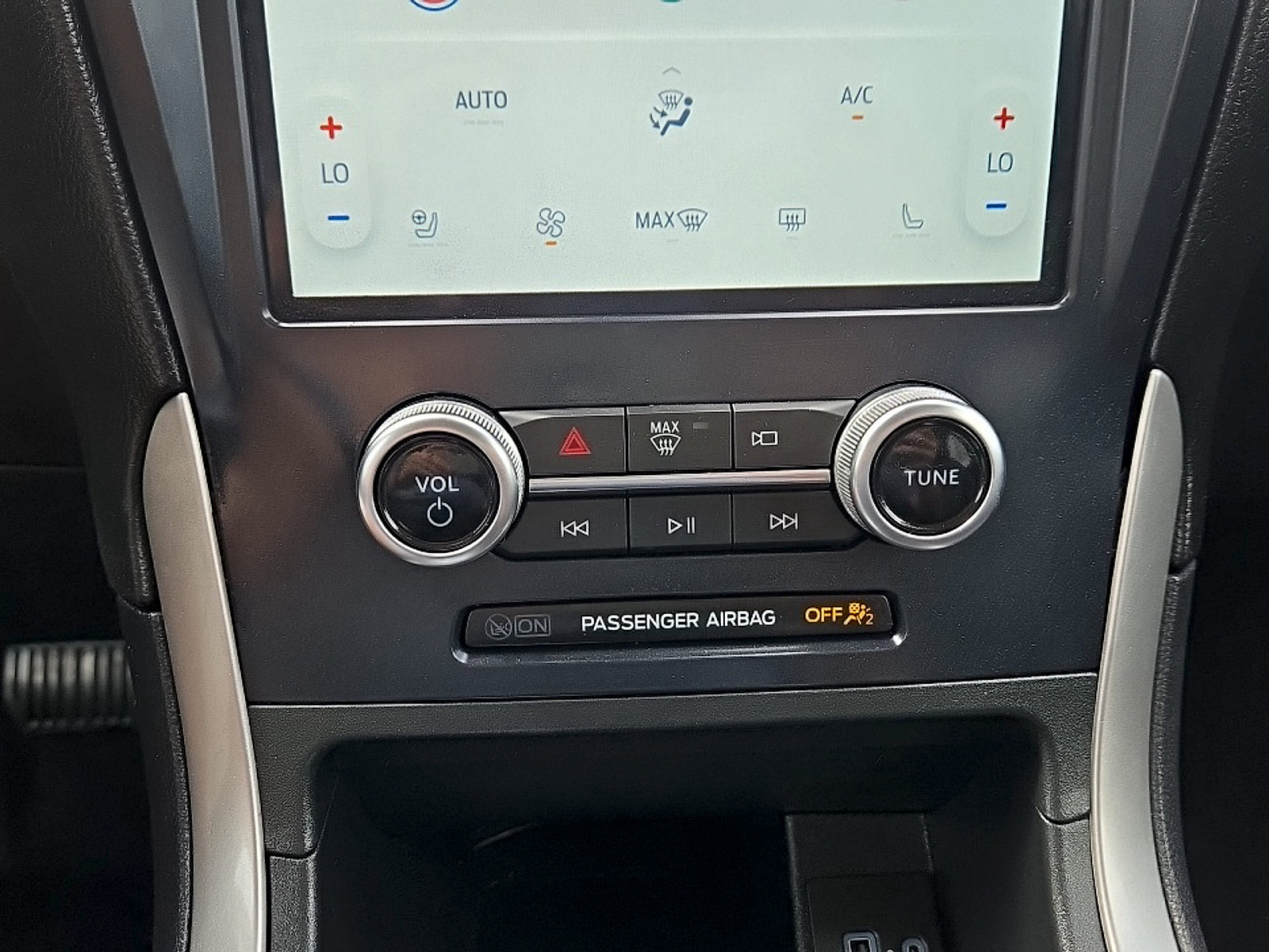 Certified 2023 Ford Edge SEL w/ Convenience Package AWD/4WD image 19