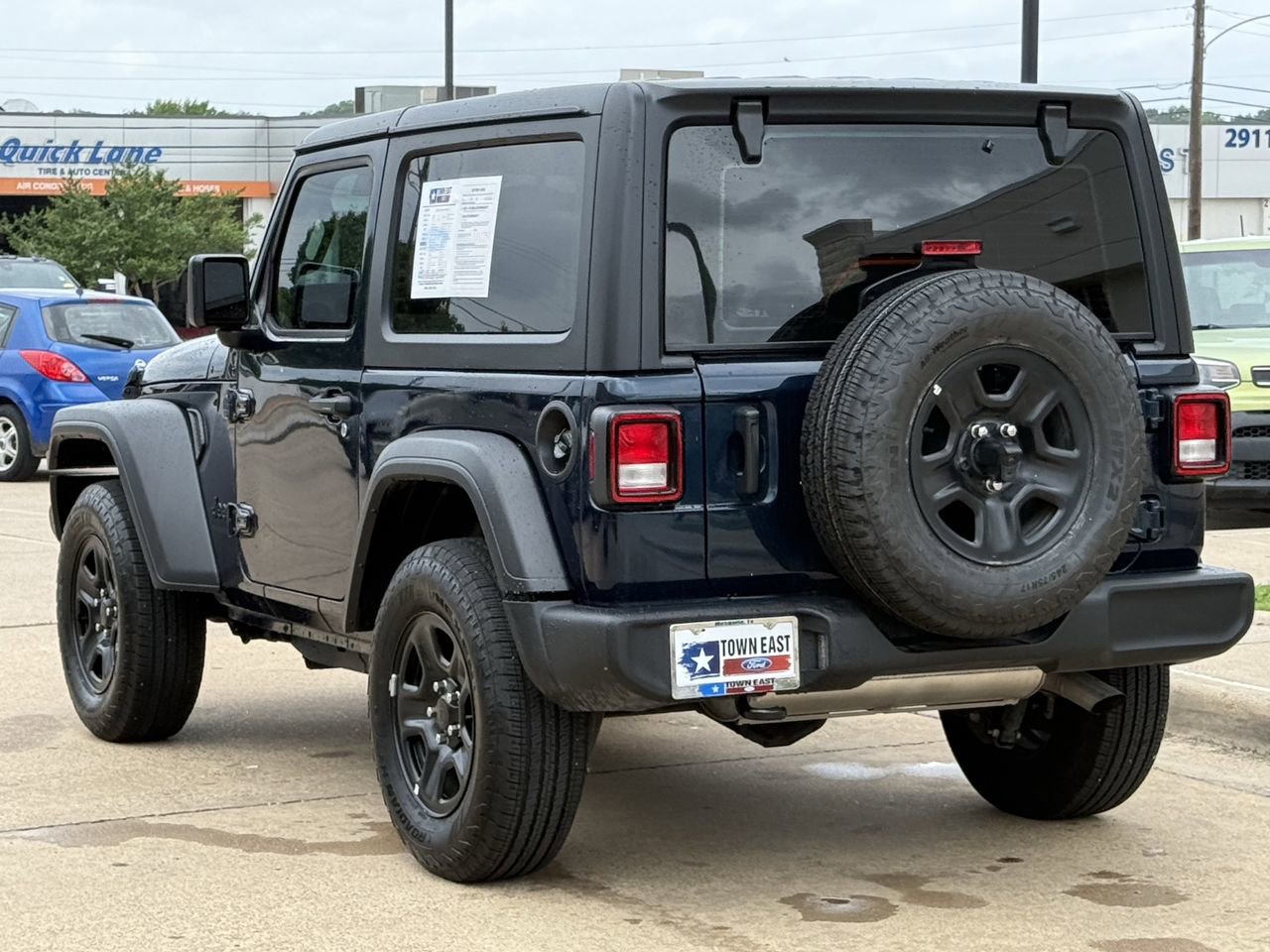 Used 2025 Jeep Wrangler Sport AWD/4WD image 5