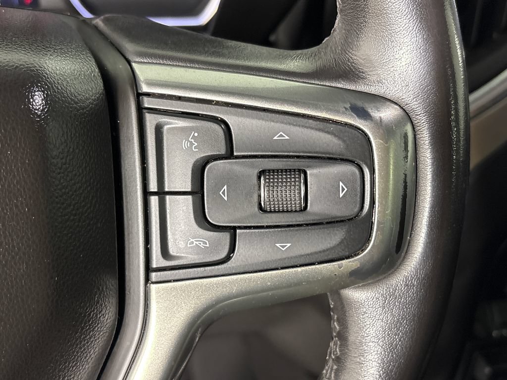 Used 2020 Chevrolet Silverado 1500 LTZ AWD/4WD image 18