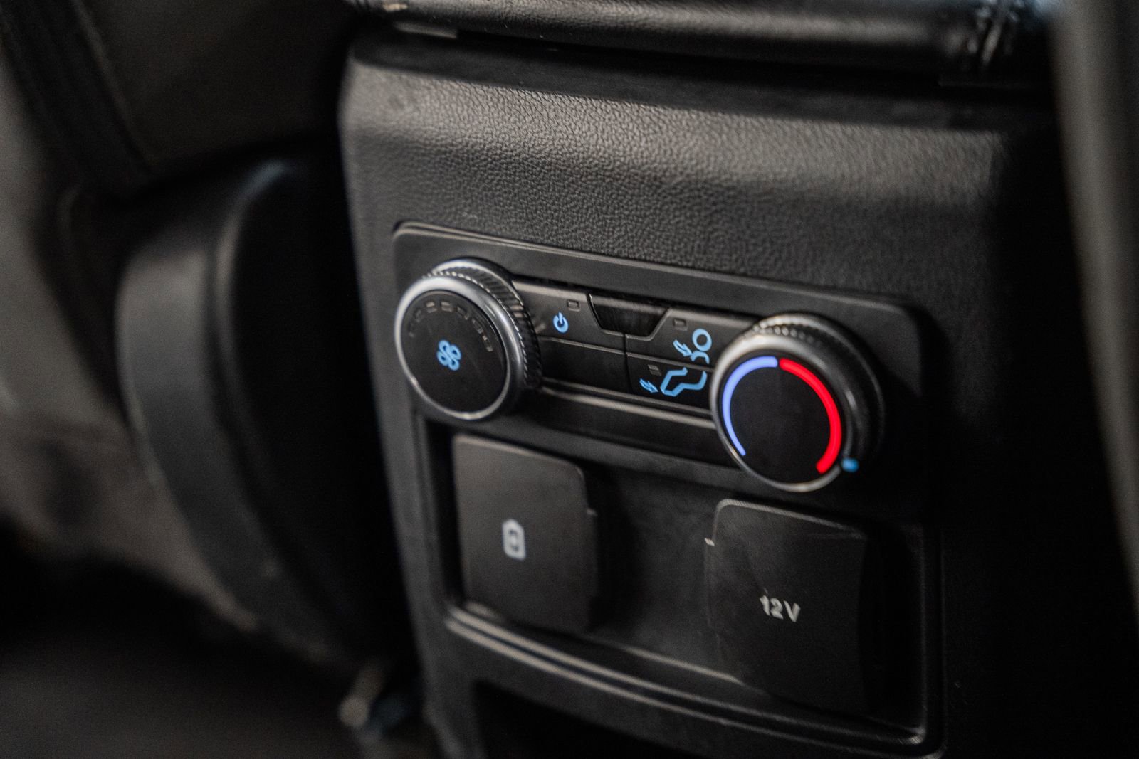 Certified 2021 Ford Explorer XLT w/ Class III Trailer Tow Package image 37