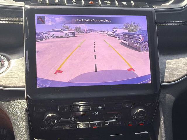 Used 2025 Jeep Grand Cherokee Limited w/ Trailer Tow Package RWD image 28