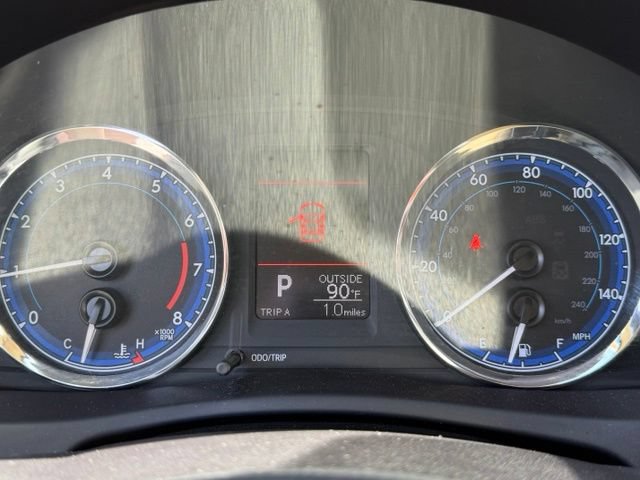 Used 2017 Toyota Corolla LE FWD image 14