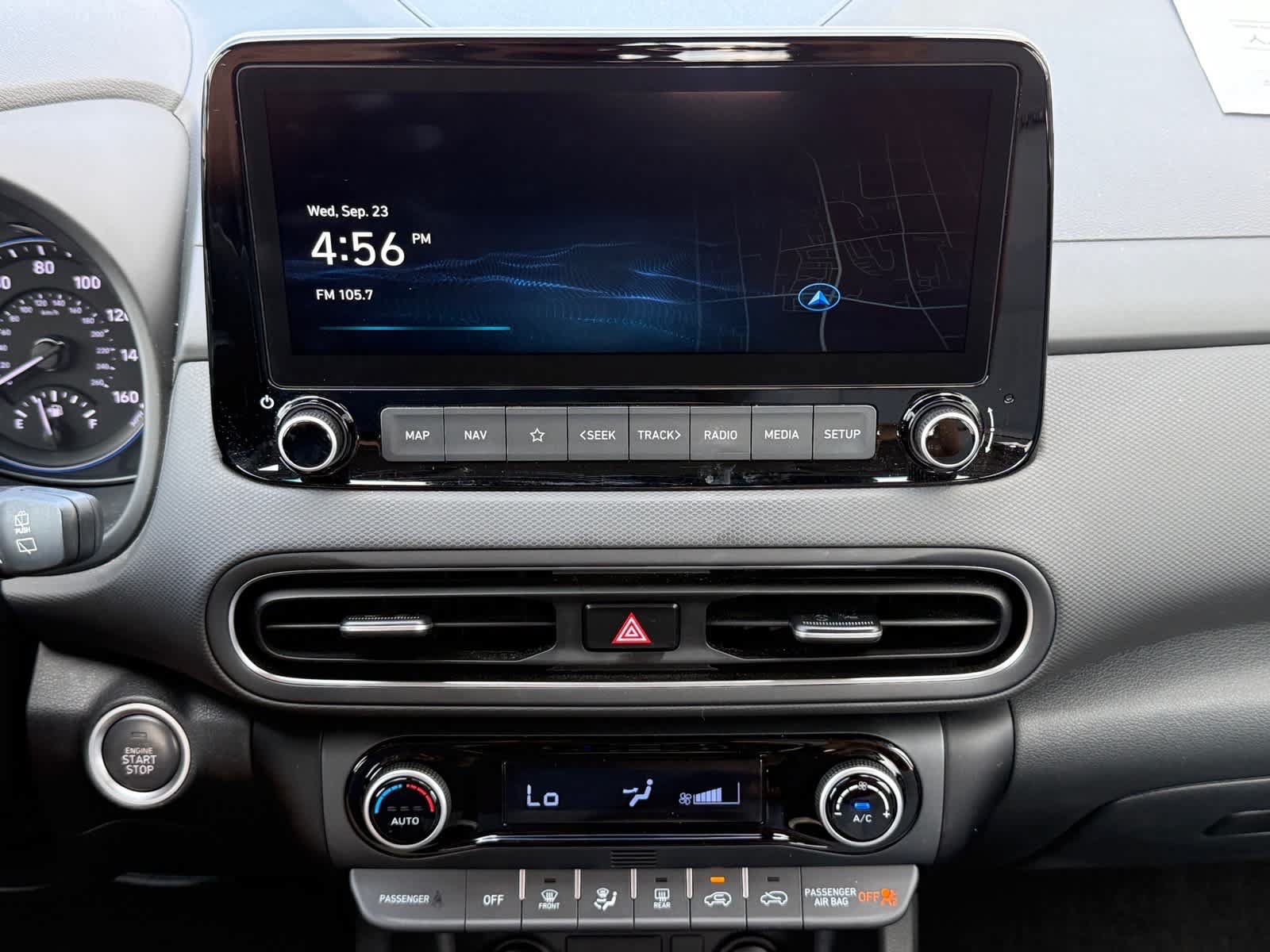Used 2023 Hyundai Kona SEL w/ Convenience Package FWD image 17