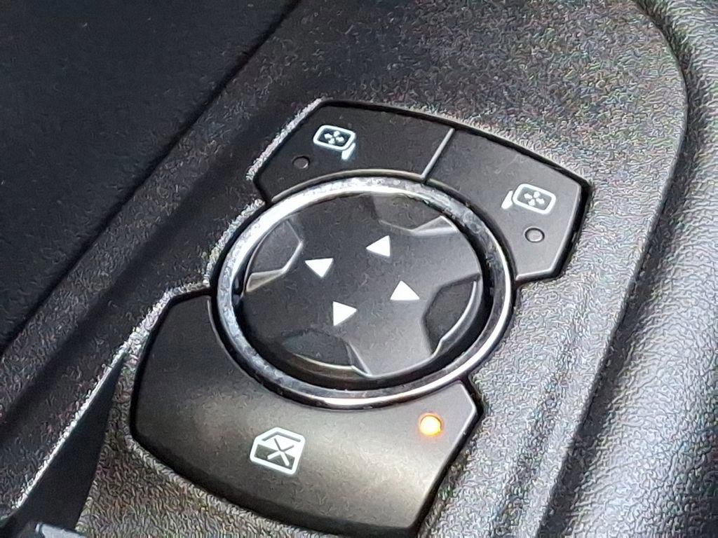 Certified 2022 Ford Edge SE w/ Black Appearance Package image 26