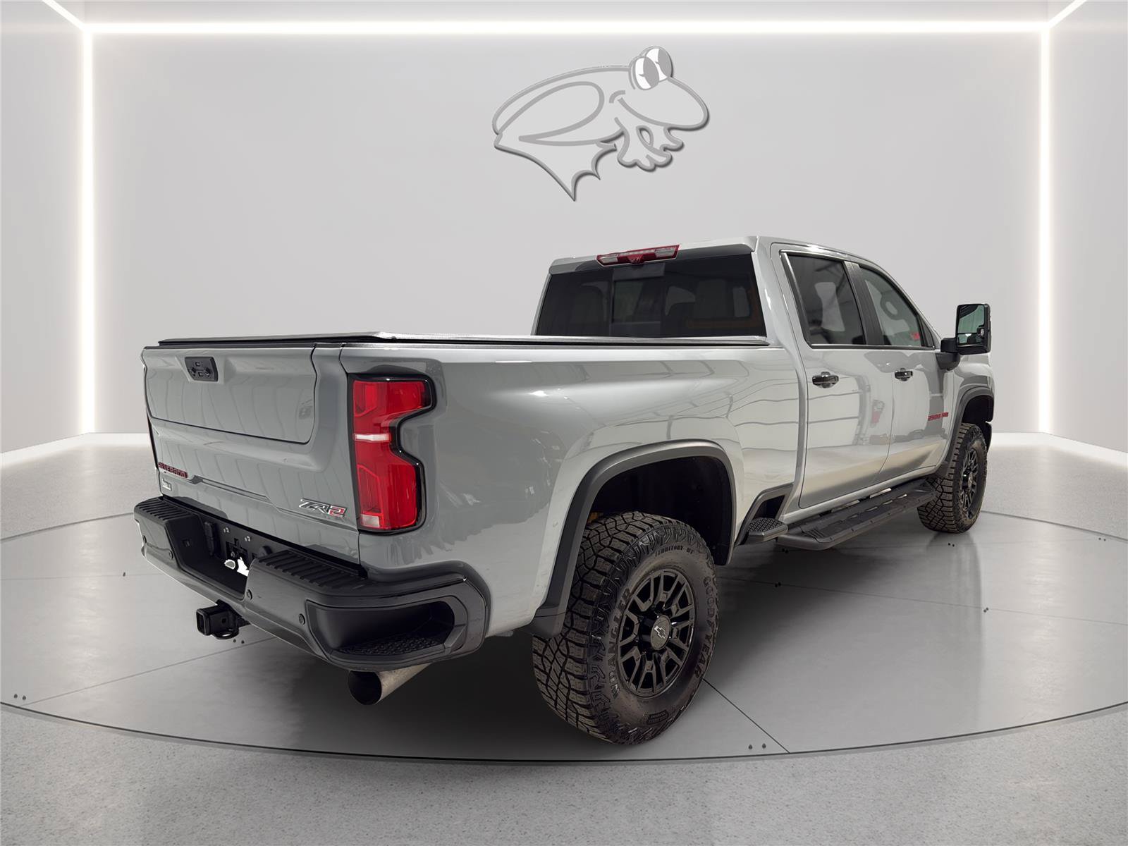 Used 2024 Chevrolet Silverado 2500 ZR2 w/ Technology Package AWD/4WD image 7