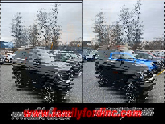 Certified 2025 Ford Expedition Max Platinum image 5