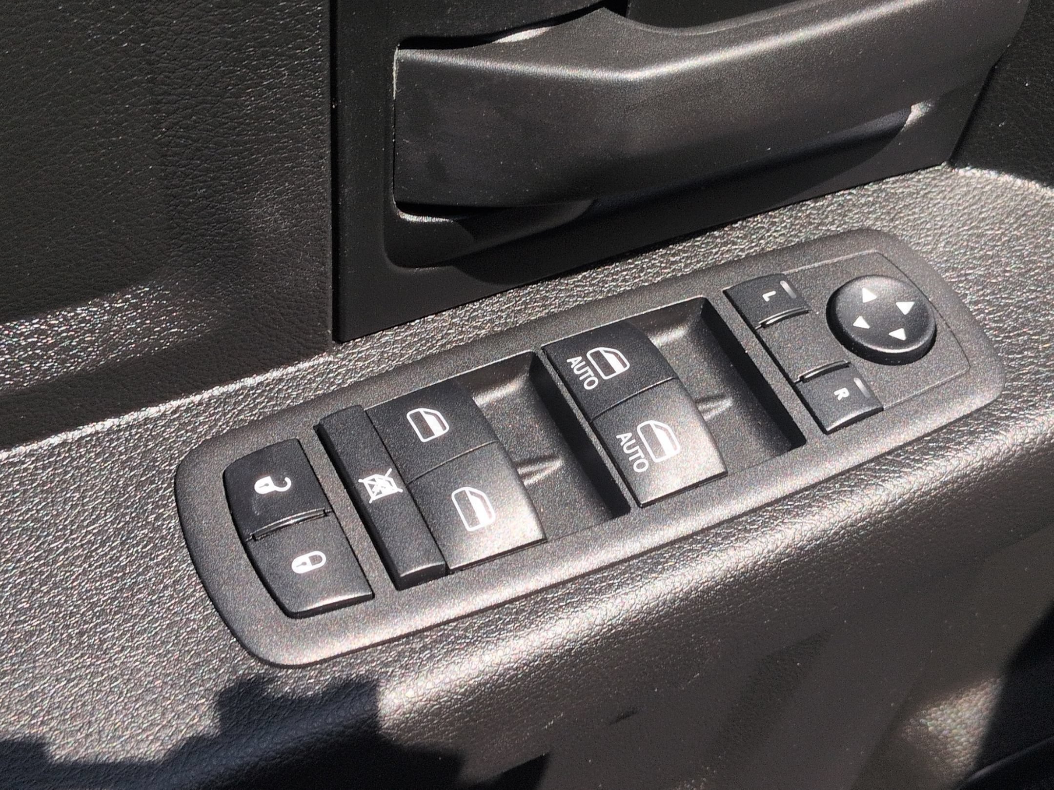 Used 2023 RAM 1500 Tradesman w/ Chrome Appearance Group AWD/4WD image 14