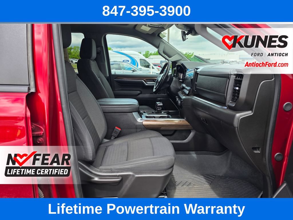 Used 2024 Chevrolet Silverado 1500 RST w/ Z71 Off-Road Package AWD/4WD image 29